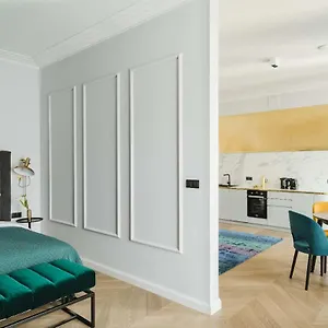 Aparthotel No.4, Varsavia