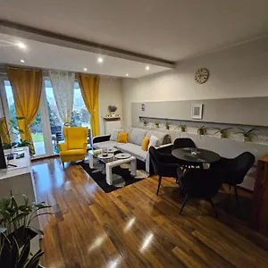 https://quiet-apartments-koscielna.poznan-hotels.com